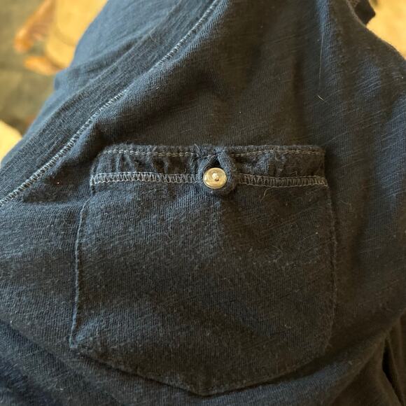 Y2K Hollister V Neck Navy Blue Baby Tee Size Large Front Pocket Twilight 2000s - Picture 4 of 7